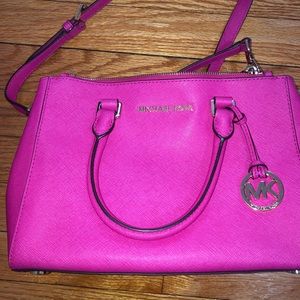 Michael Kors raspberry small Sutton